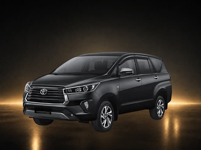 Toyota Innova Reborn untuk rental mobil Padang